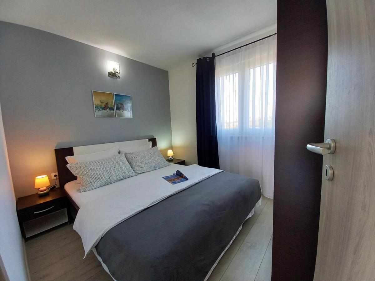 Apartments Antunovic Umag Exterior foto